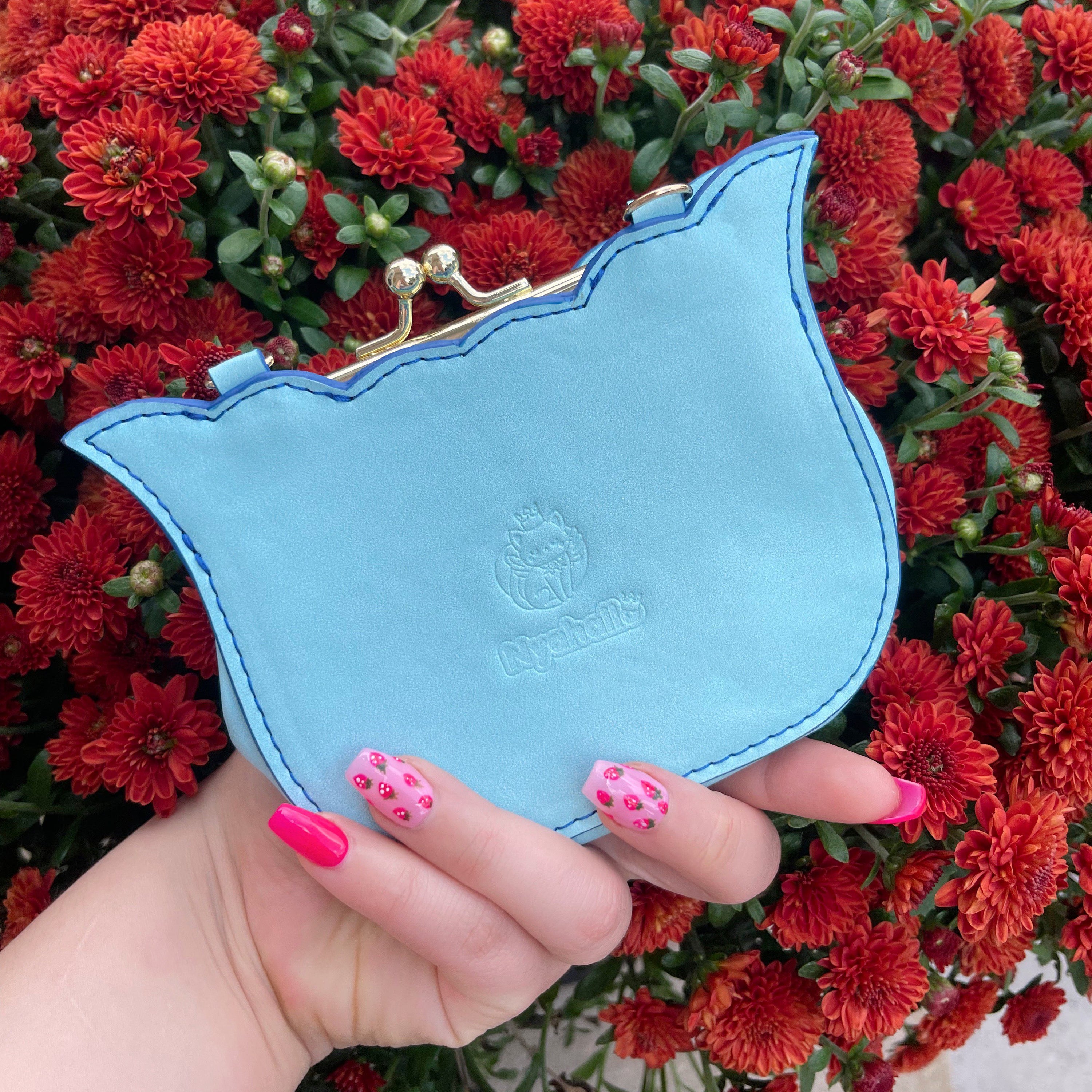 Minto Aqua Coin Purse with Kisslock Opening